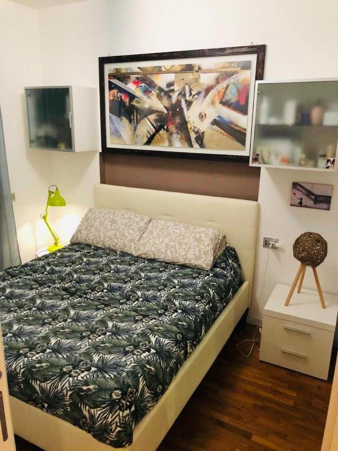 Portavenezia49 - Appartamento Milano Porta Venezia Con Jacuzzi Милано Екстериор снимка